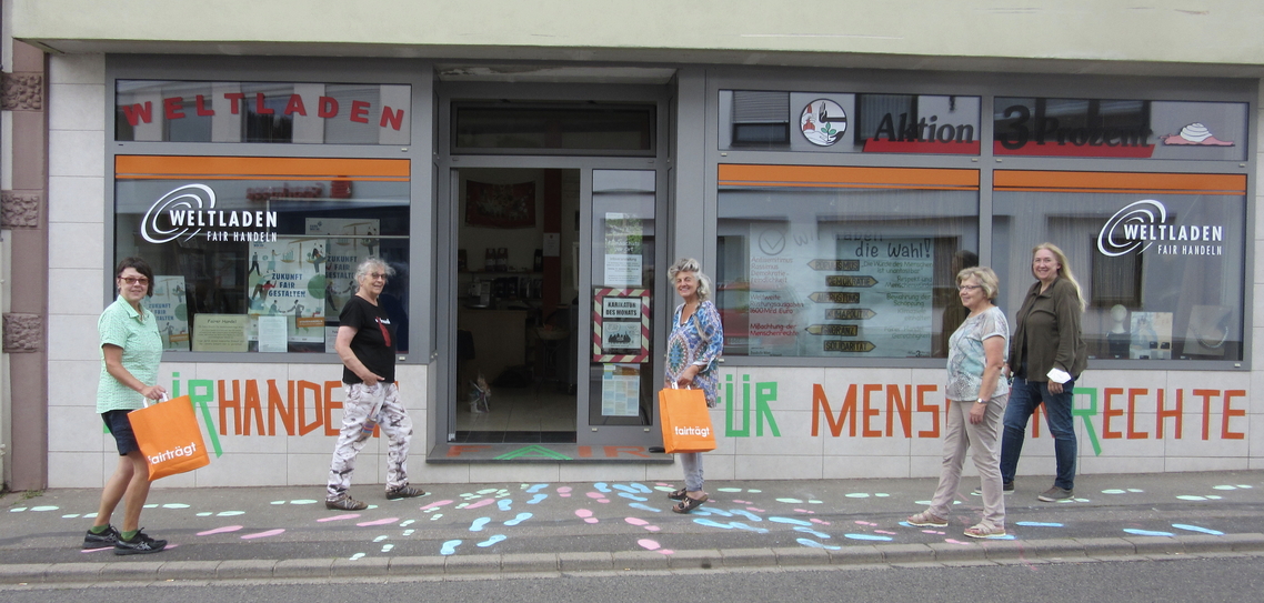 Kunstaktion zur Eröffnung der Fairen Woche in Föhren